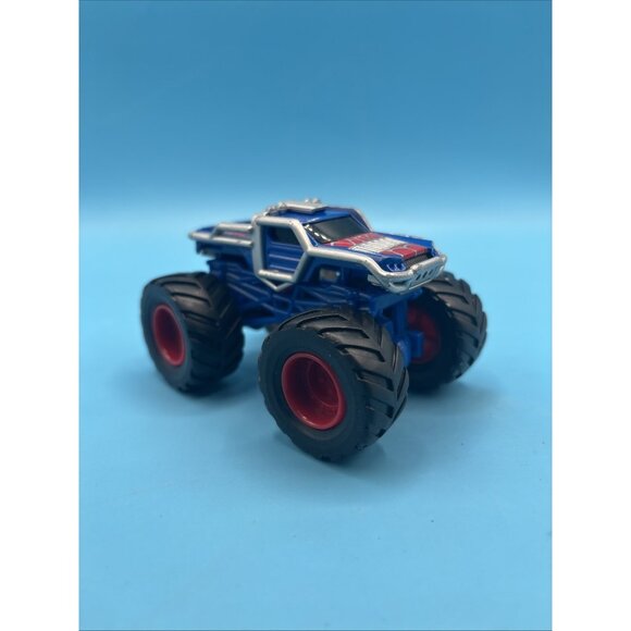 Spider-Man 3 The Movie Merch. 1:64 Diecast Monster Truck  RARE - Picture 3 of 6